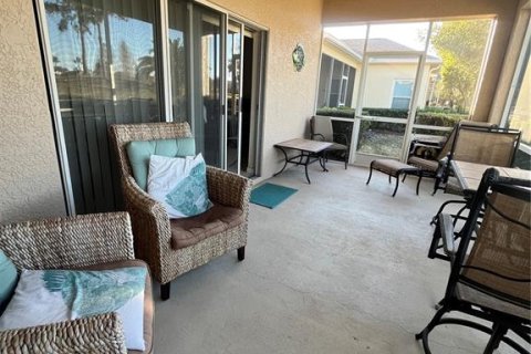 House in Land O' Lakes, Florida 3 bedrooms, 168.99 sq.m. № 2112386 - photo 29