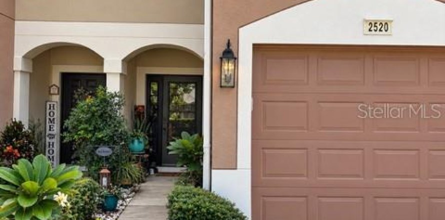 Touwnhouse à Wesley Chapel, Floride 3 chambres, 147.53 m2 № 2388908