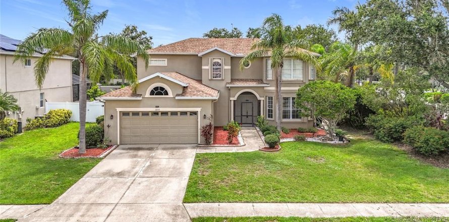House in Bradenton, Florida 5 bedrooms, 265.98 sq.m. № 1786375