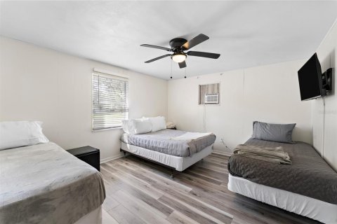 House in Homosassa, Florida 2 bedrooms, 80.17 sq.m. № 1813121 - photo 9