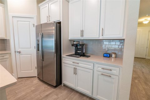 Villa ou maison à vendre à Apopka, Floride: 4 chambres, 264.03 m2 № 1774895 - photo 13