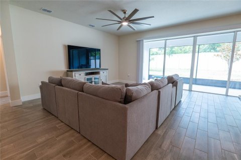 Villa ou maison à vendre à Apopka, Floride: 4 chambres, 264.03 m2 № 1774895 - photo 11