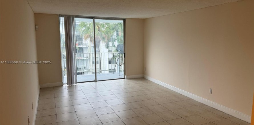 Condo à Miami, Floride, 2 chambres № 1924638