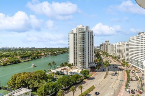 Copropriété à louer à Miami Beach, Floride: 1 chambre, 91.04 m2 № 2017314 - photo 4