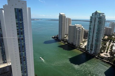 Copropriété à vendre à Miami, Floride: 2 chambres, 104.61 m2 № 1716191 - photo 2
