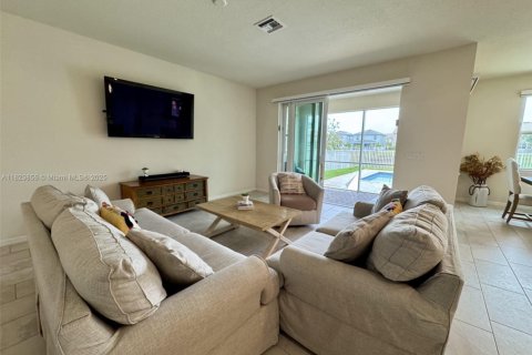 Casa en venta en Hollywood, Florida, 5 dormitorios, 232.35 m2 № 1788636 - foto 12