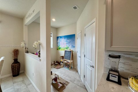 Casa en venta en Hollywood, Florida, 5 dormitorios, 232.35 m2 № 1788636 - foto 7