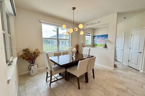 Casa en venta en Hollywood, Florida, 5 dormitorios, 232.35 m2 № 1788636 - foto 6