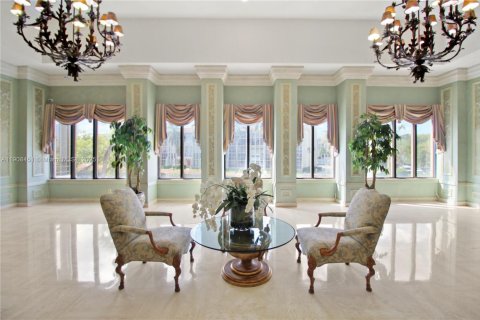 Condo in Hallandale Beach, Florida, 1 bedroom  № 1964314 - photo 21