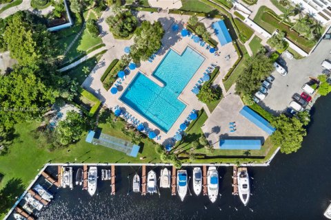 Condo in Hallandale Beach, Florida, 1 bedroom  № 1964314