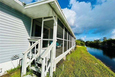 House in Port Charlotte, Florida 2 bedrooms, 80.64 sq.m. № 1389213 - photo 15