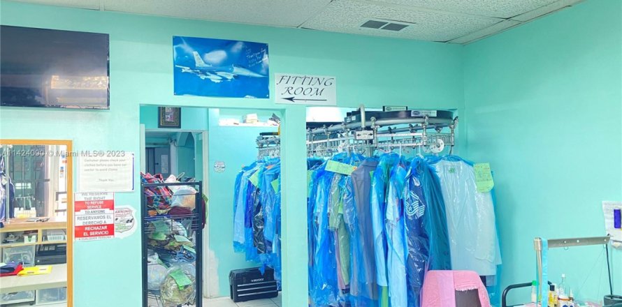 Immobilier commercial à Homestead, Floride № 1939658