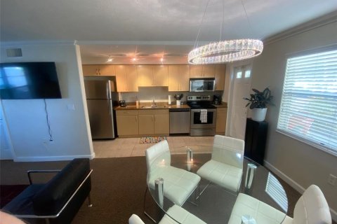 Appartement à louer à Sarasota, Floride: 2 chambres, 111.48 m2 № 1721513 - photo 13