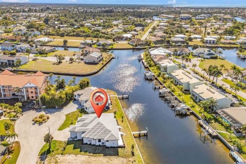 Villa ou maison à vendre à Punta Gorda, Floride: 3 chambres, 138.24 m2 № 2136091 - photo 5