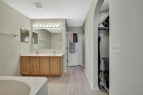 Villa ou maison à vendre à Weeki Wachee, Floride: 4 chambres, 265.89 m2 № 1717840 - photo 19