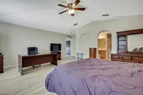 Villa ou maison à vendre à Weeki Wachee, Floride: 4 chambres, 265.89 m2 № 1717840 - photo 18