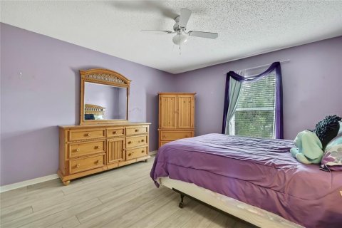 Villa ou maison à vendre à Weeki Wachee, Floride: 4 chambres, 265.89 m2 № 1717840 - photo 28
