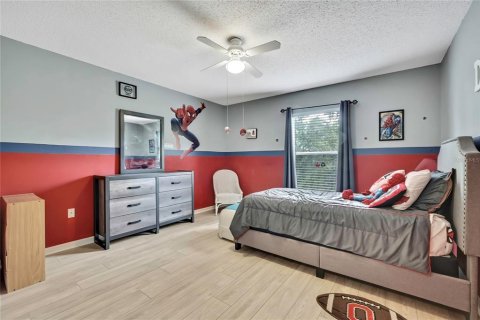 Villa ou maison à vendre à Weeki Wachee, Floride: 4 chambres, 265.89 m2 № 1717840 - photo 27