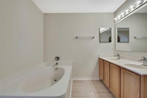 Villa ou maison à vendre à Weeki Wachee, Floride: 4 chambres, 265.89 m2 № 1717840 - photo 20