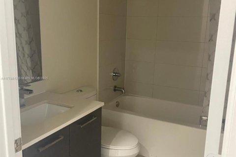 Touwnhouse à louer à Lauderhill, Floride: 2 chambres, 104.05 m2 № 1704248 - photo 6