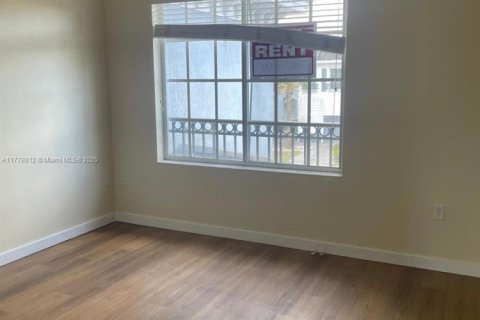 Touwnhouse à louer à Lauderhill, Floride: 2 chambres, 104.05 m2 № 1704248 - photo 10