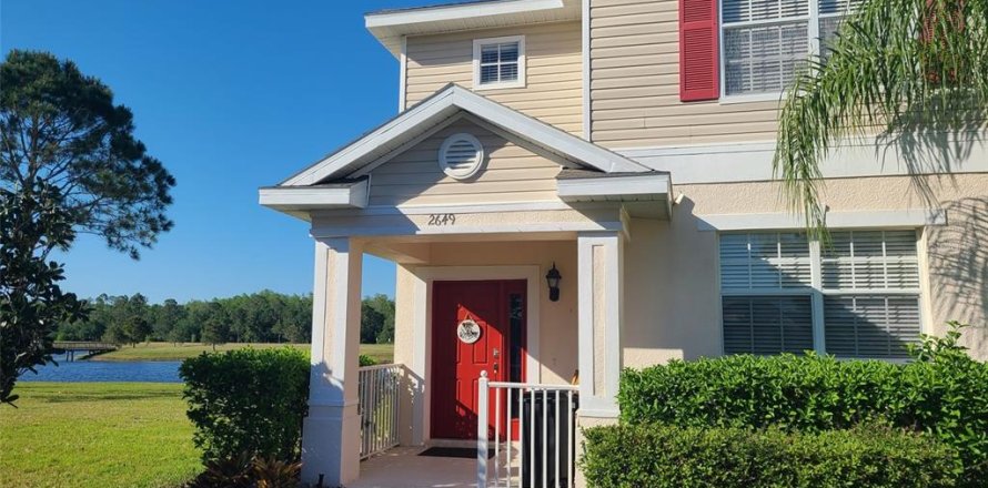 Adosado en Kissimmee, Florida 3 dormitorios, 139.73 m2 № 2113387