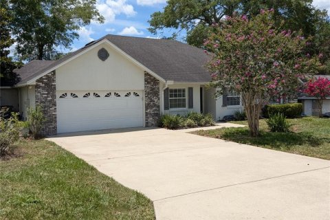Casa en venta en Ocala, Florida, 3 dormitorios, 201.13 m2 № 1798077 - foto 2
