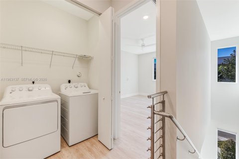 Townhouse in LANDMARK in Doral, Florida 3 bedrooms, 151.24 sq.m. № 2025439 - photo 14