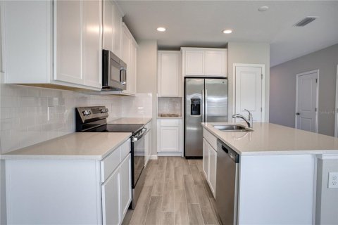 Townhouse in Orlando, Florida 3 bedrooms, 128.11 sq.m. № 2277256 - photo 7