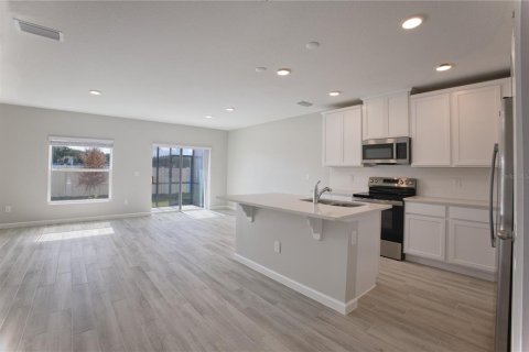 Townhouse in Orlando, Florida 3 bedrooms, 128.11 sq.m. № 2277256 - photo 4