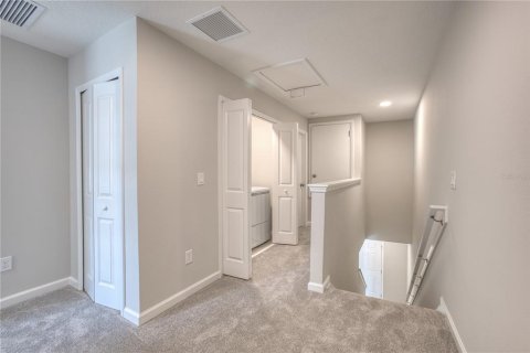 Townhouse in Orlando, Florida 3 bedrooms, 128.11 sq.m. № 2277256 - photo 11
