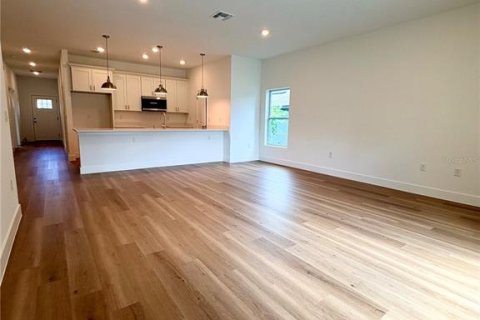 Villa ou maison à vendre à Haines City, Floride: 3 chambres, 135.79 m2 № 2402870 - photo 8