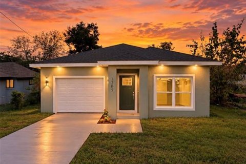 Villa ou maison à Haines City, Floride 3 chambres, 135.79 m2 № 2402870