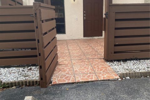 Adosado en venta en Davie, Florida, 3 dormitorios, 143.81 m2 № 2071127 - foto 5