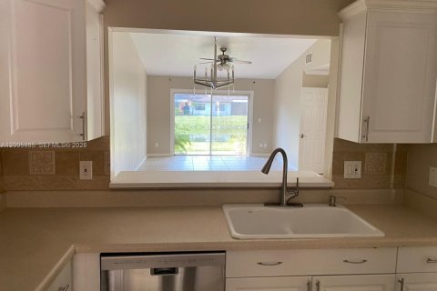 Adosado en venta en Davie, Florida, 3 dormitorios, 143.81 m2 № 2071127 - foto 6