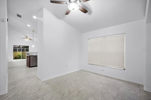 Casa en venta en Tampa, Florida, 3 dormitorios, 149.39 m2 № 2408731 - foto 9