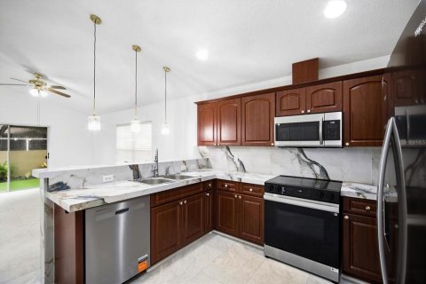 Casa en venta en Tampa, Florida, 3 dormitorios, 149.39 m2 № 2408731 - foto 10