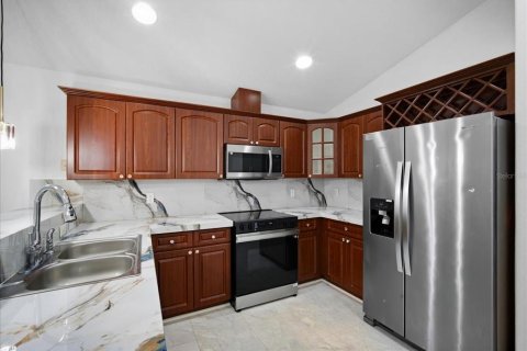 Casa en venta en Tampa, Florida, 3 dormitorios, 149.39 m2 № 2408731 - foto 11