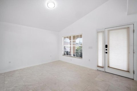 Casa en venta en Tampa, Florida, 3 dormitorios, 149.39 m2 № 2408731 - foto 6