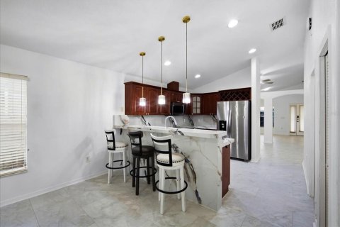 Casa en venta en Tampa, Florida, 3 dormitorios, 149.39 m2 № 2408731 - foto 13