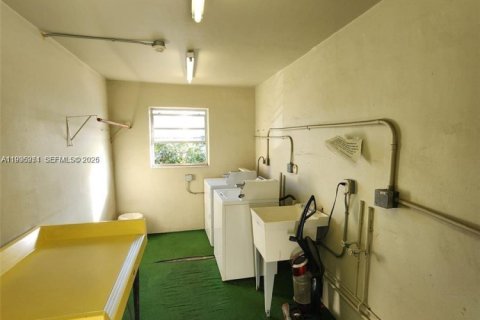 Copropriété à vendre à Margate, Floride: 2 chambres, 89.19 m2 № 2058546 - photo 13