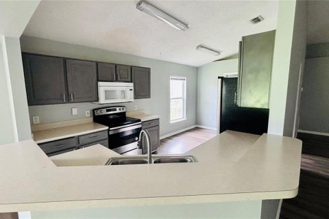 House in Clermont, Florida 4 bedrooms, 174.1 sq.m. № 1912923 - photo 4