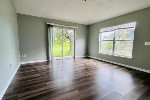 House in Clermont, Florida 4 bedrooms, 174.1 sq.m. № 1912923 - photo 3