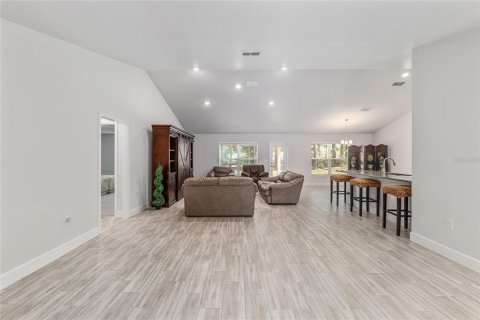 Купить виллу или дом в Даннеллон, Флорида 10 комнат, 237.55м2, № 1581191 - фото 11