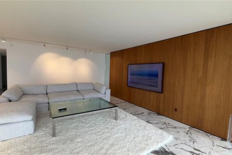 Copropriété à louer à Tampa, Floride: 2 chambres, 158.12 m2 № 2379441 - photo 10