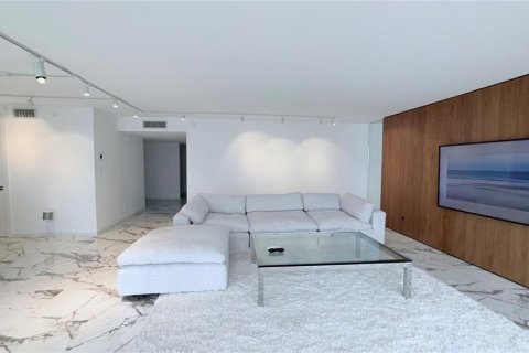 Copropriété à louer à Tampa, Floride: 2 chambres, 158.12 m2 № 2379441 - photo 11