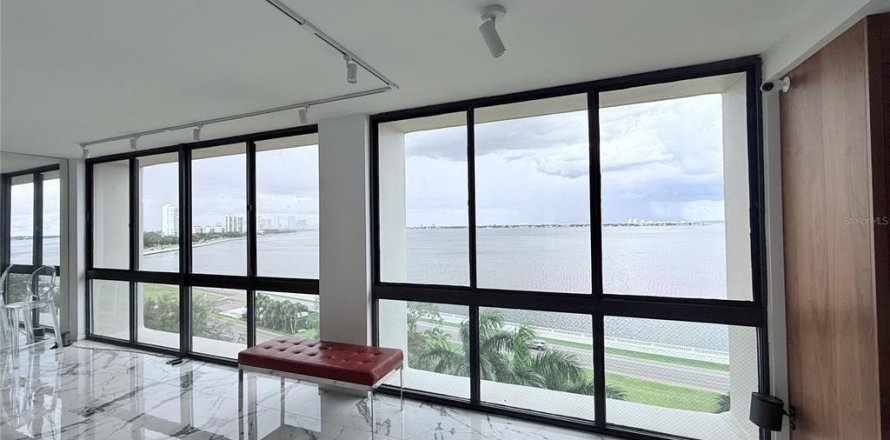 Condo à Tampa, Floride, 2 chambres  № 2379441