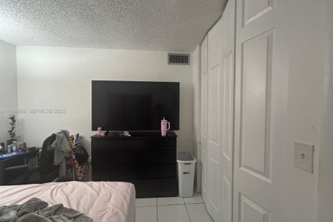 Copropriété à vendre à Miami, Floride: 2 chambres, 74.32 m2 № 2034486 - photo 9