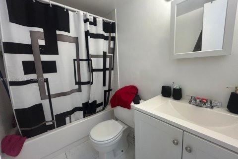 Copropriété à vendre à Miami, Floride: 2 chambres, 74.32 m2 № 2034486 - photo 8