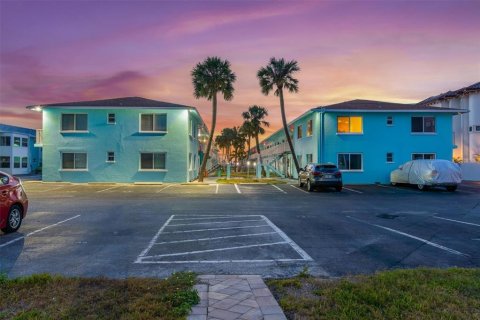 Condominio en venta en Bradenton Beach, Florida, 1 dormitorio, 55.18 m2 № 1718506 - foto 25